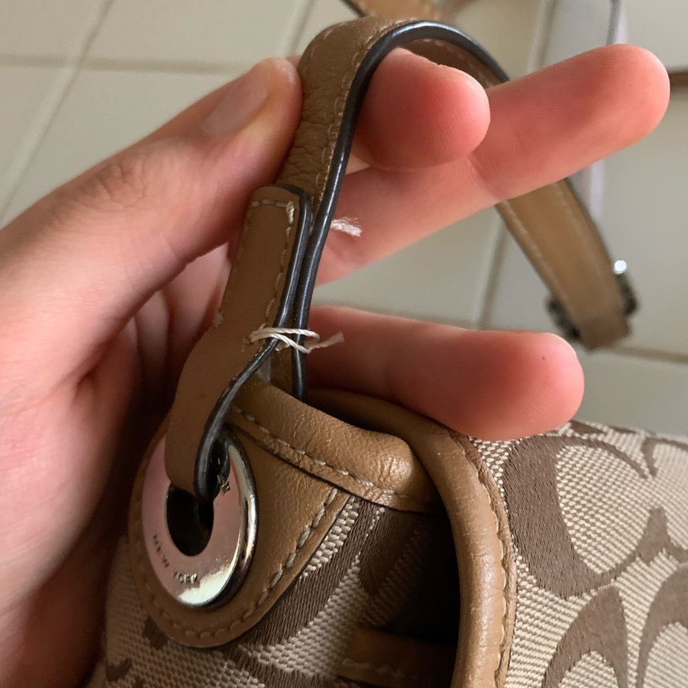 Coach Authentic Crossbody Shoulder Ripped! - Picture 11 of 12